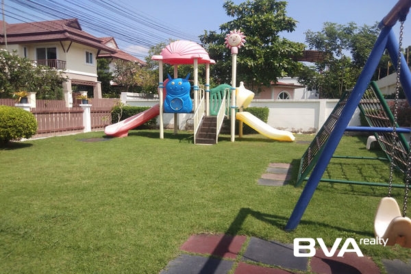 house for rent East Pattaya Tropical Village