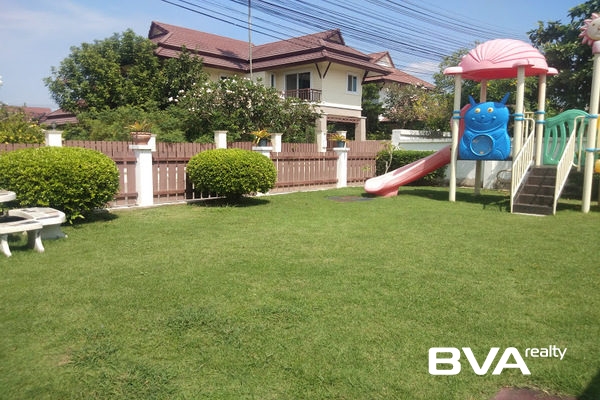 house for rent East Pattaya Tropical Village