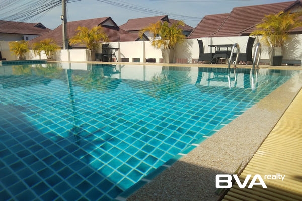 house for rent East Pattaya Tropical Village