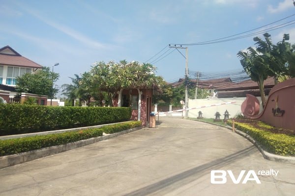 house for rent East Pattaya Tropical Village