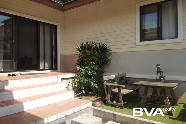 house for rent East Pattaya Tropical Village