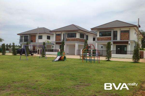 house for sale East Pattaya Uraiwan Park View