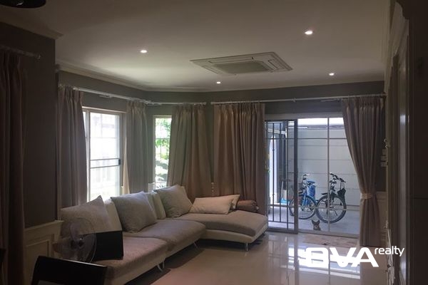 house for sale East Pattaya Winston Village