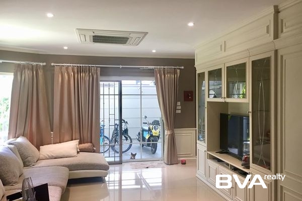 house for sale East Pattaya Winston Village